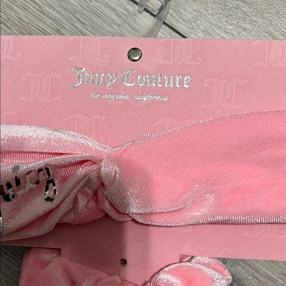 NWT Juicy couture Pink Velvet Hair Accessory Set nwt - Picture 3 of 5